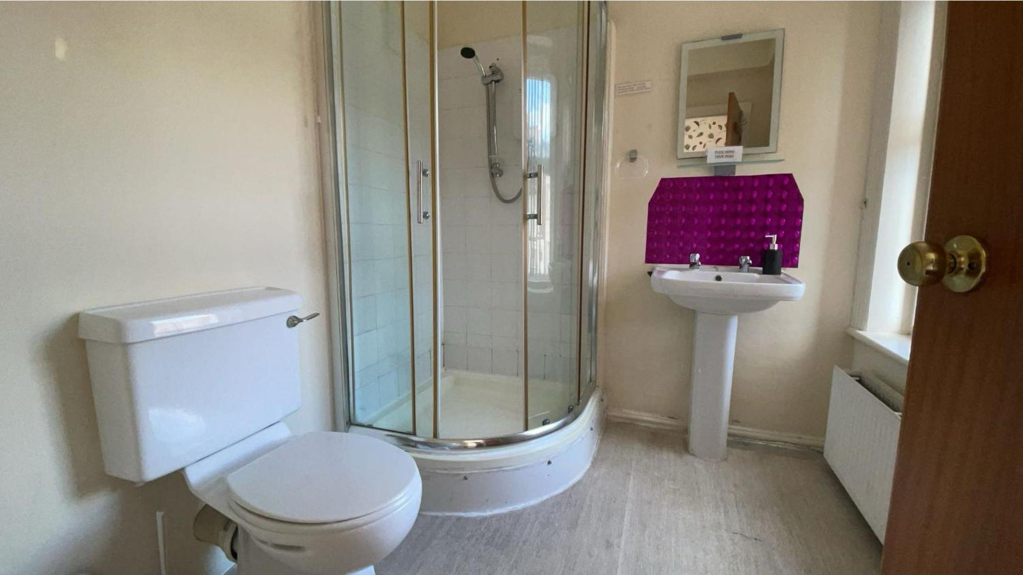 Family Room Bathroom,1774725164:JPEG